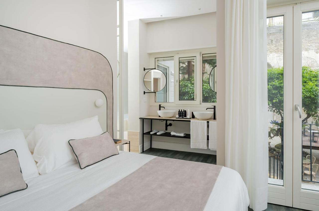 Artemisia Domus - Giardino Hotel เนเปิลส์ ภายนอก รูปภาพ