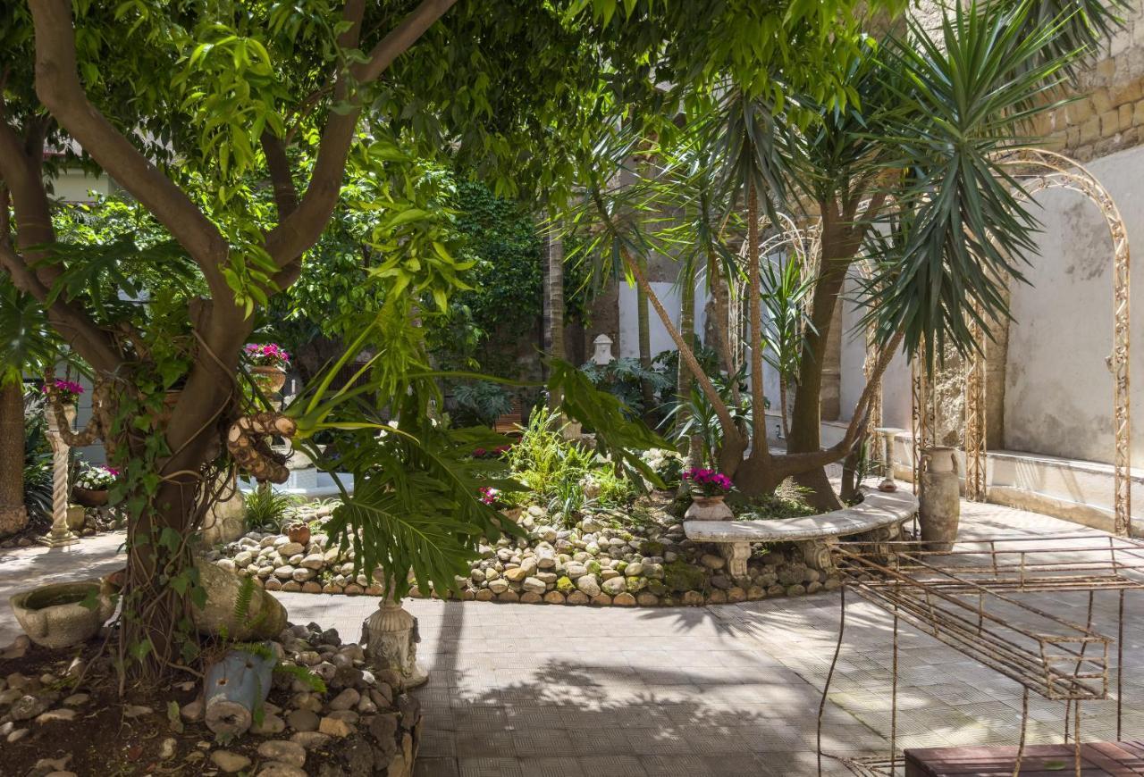 Artemisia Domus - Giardino Hotel เนเปิลส์ ภายนอก รูปภาพ