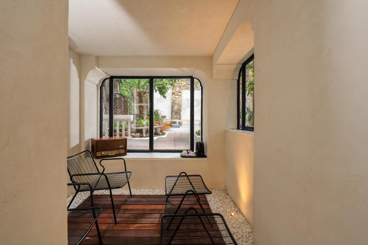 Artemisia Domus - Giardino Hotel เนเปิลส์ ภายนอก รูปภาพ