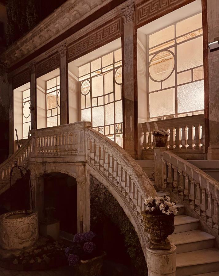 Artemisia Domus - Giardino Hotel เนเปิลส์ ภายนอก รูปภาพ