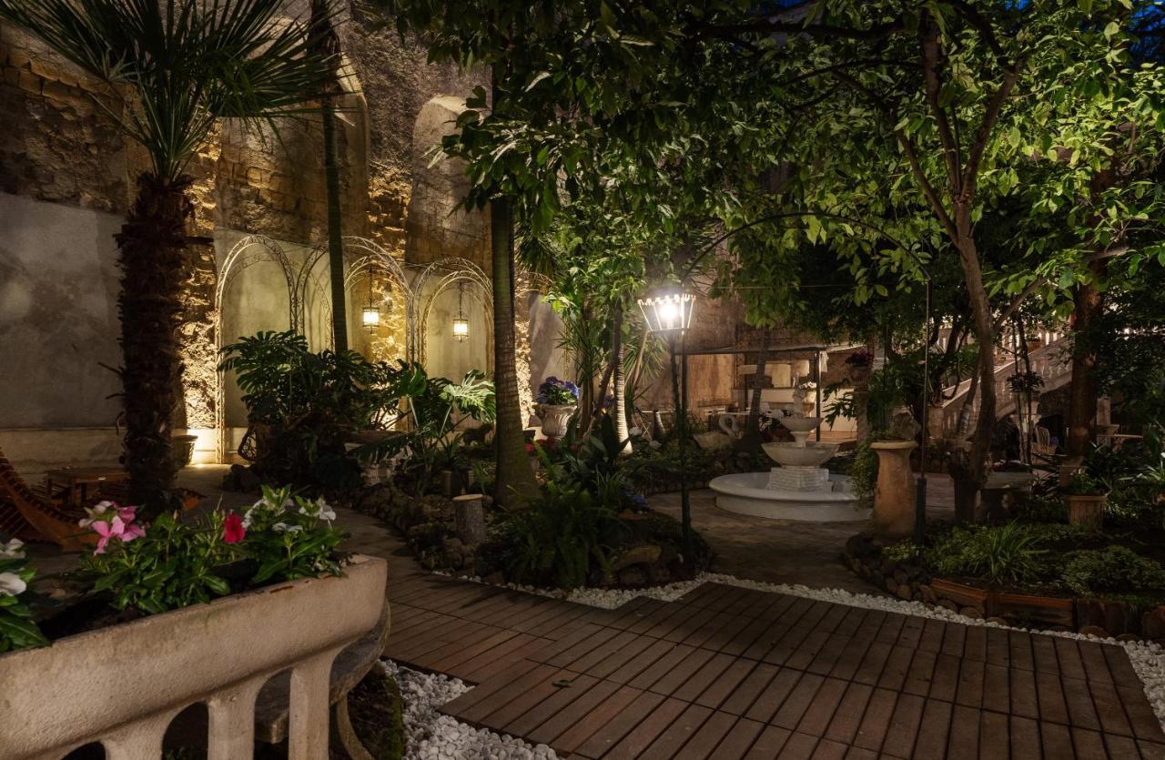 Artemisia Domus - Giardino Hotel เนเปิลส์ ภายนอก รูปภาพ